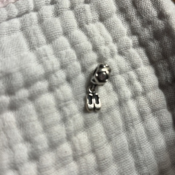 Pandora ballet slipper dangle charm - Picture 2 of 2